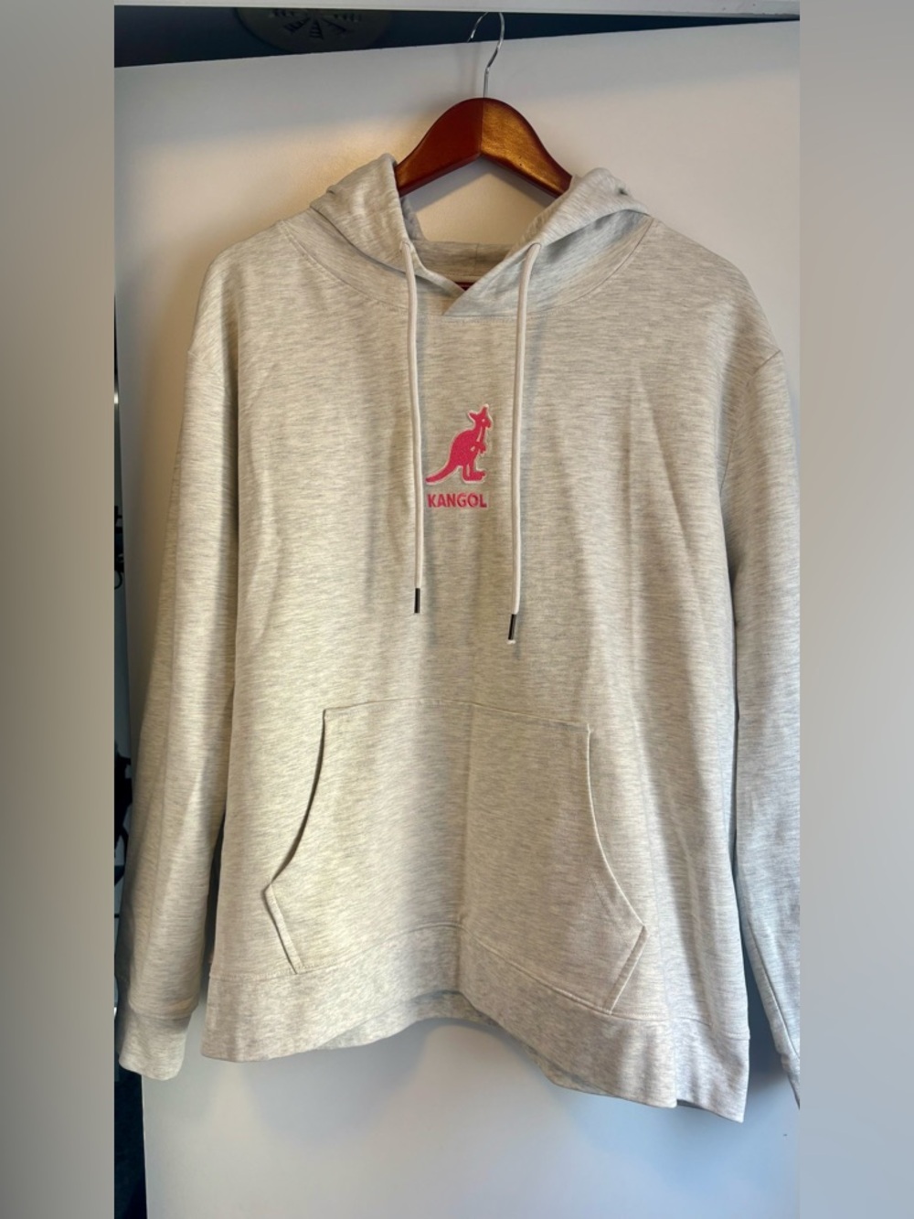 NWOT- Kangol Women’s Light Gray Hoodie with Pink Logo XXL